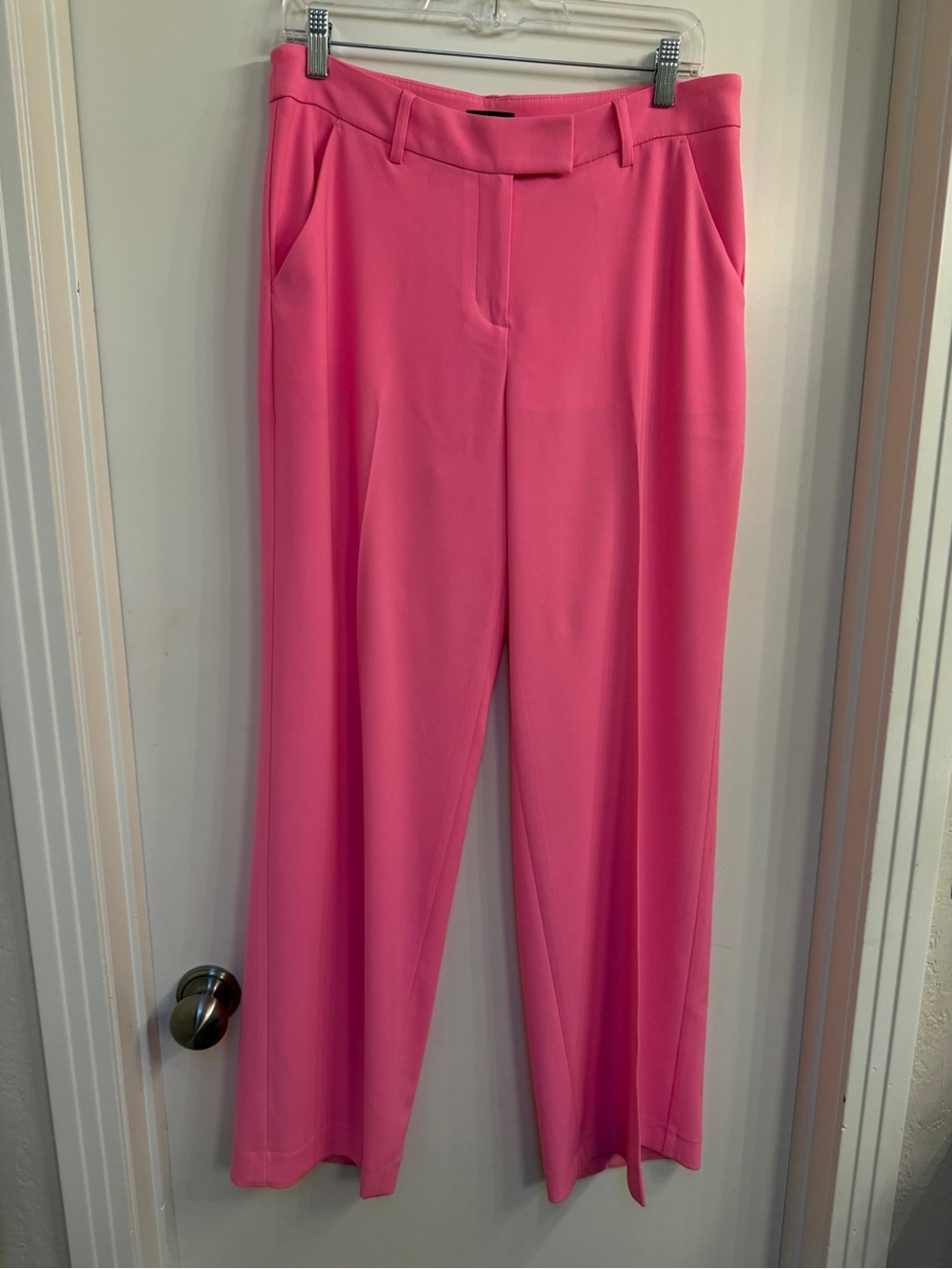 Express Bubblegum Pink Wide-Leg Dress Pants. 8R